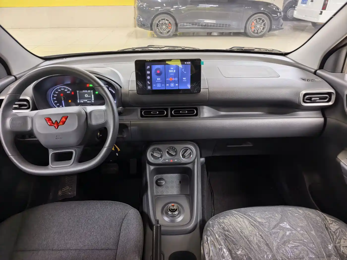 Wuling Motors Wuling Hongguang New Energy 2026 2025 Extended-Range Hybrid 50KM Comfort Version