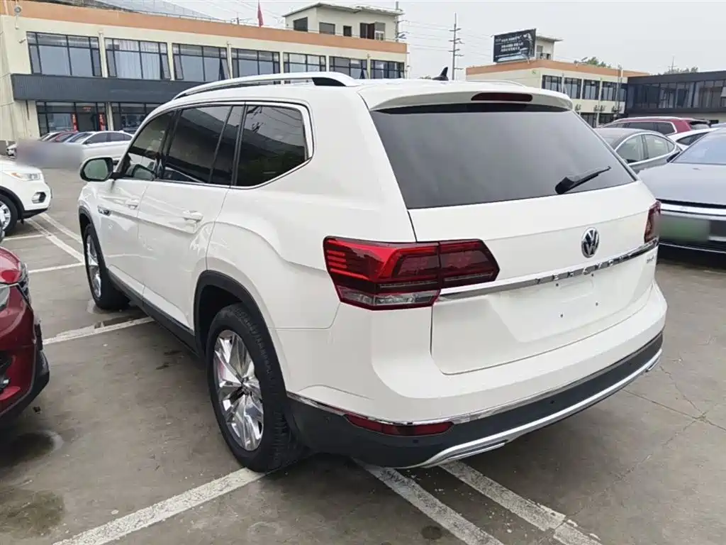 VOLKSWAGEN TOURANG