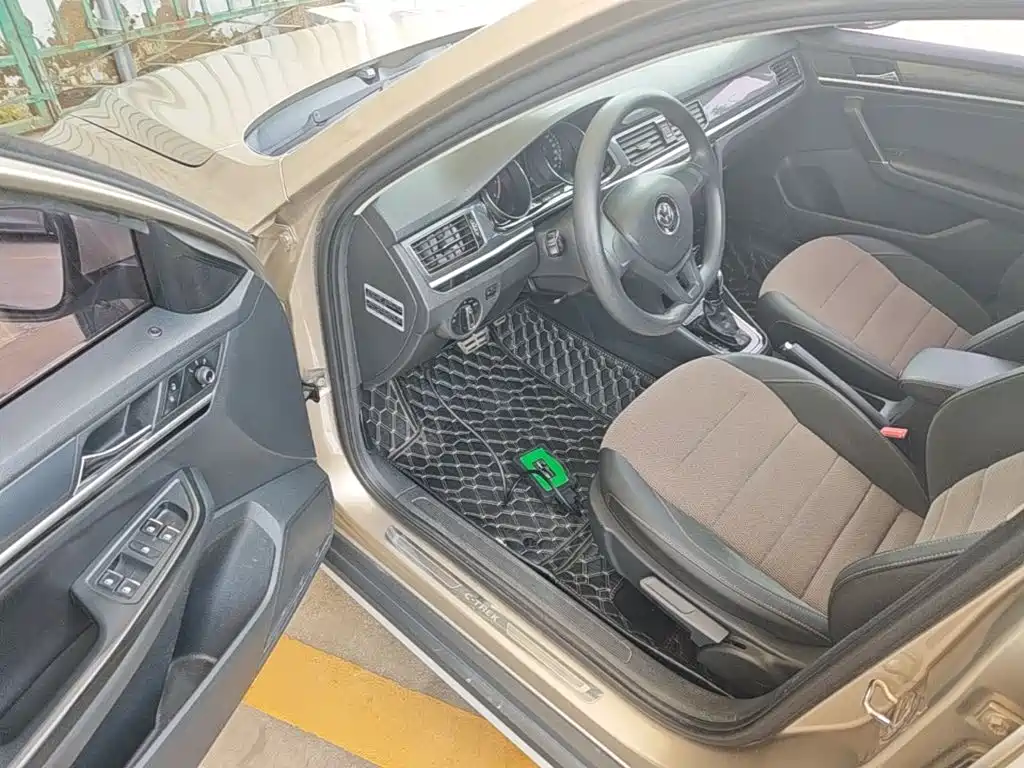 Volkswagen C-TREK 2017 2017 1.6L Automatic Comfort