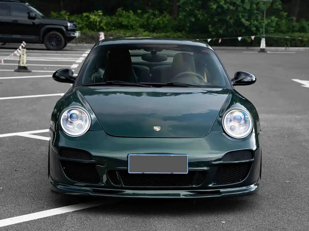 Фото 4 - Porsche 911