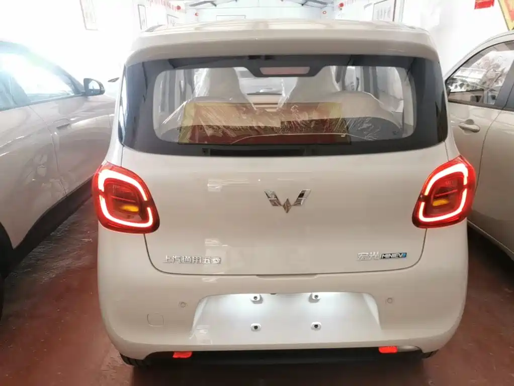 Wuling Motors Hongguang MINIEV 2026 2025 4-Door Advanced