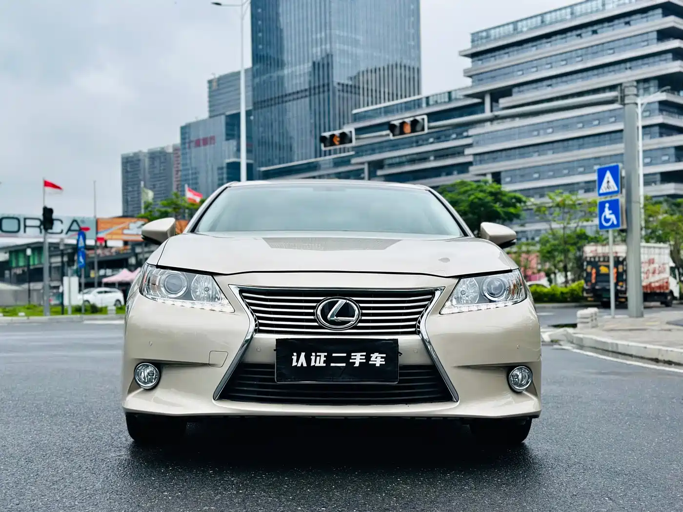 Lexus ES 2013 250 Elite Edition фото 2
