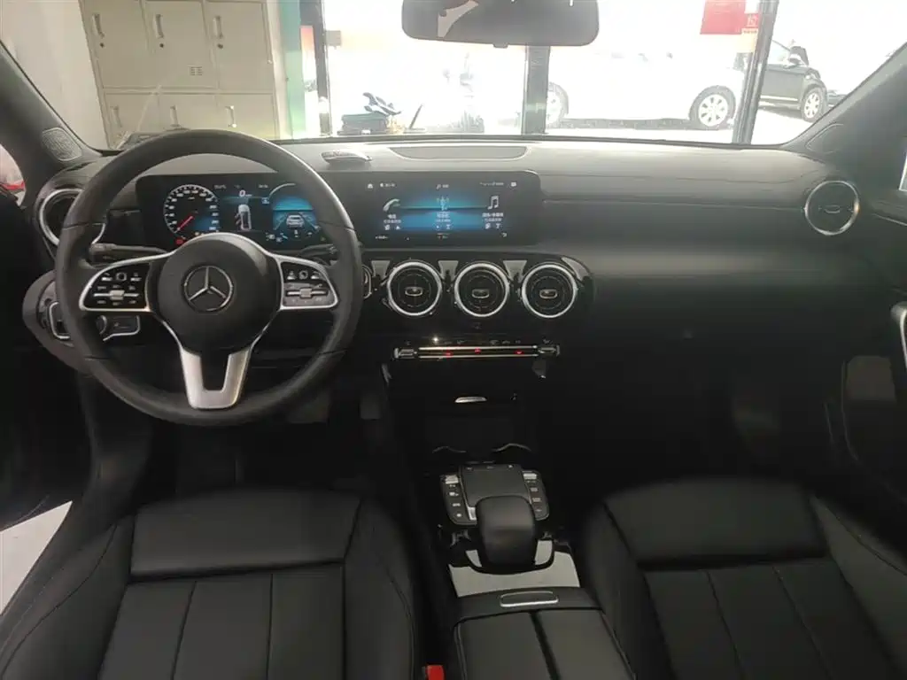 MERCEDES-BENZ CLASS A