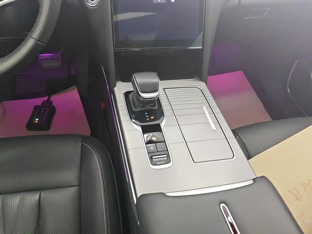Hongqi HS7 PHEV 2024 2024 2.0T PHEV 4WD Flagship Edition 6-seater