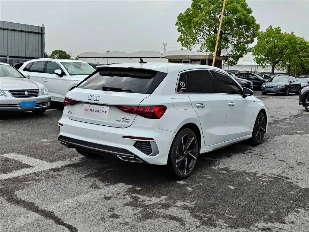 Audi A3 2024 Model Sportback 35 TFSI Fashion Sport фото 4