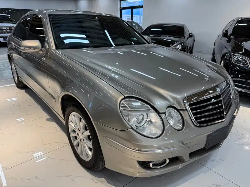 Mercedes-Benz E-Class E 230 Fashion