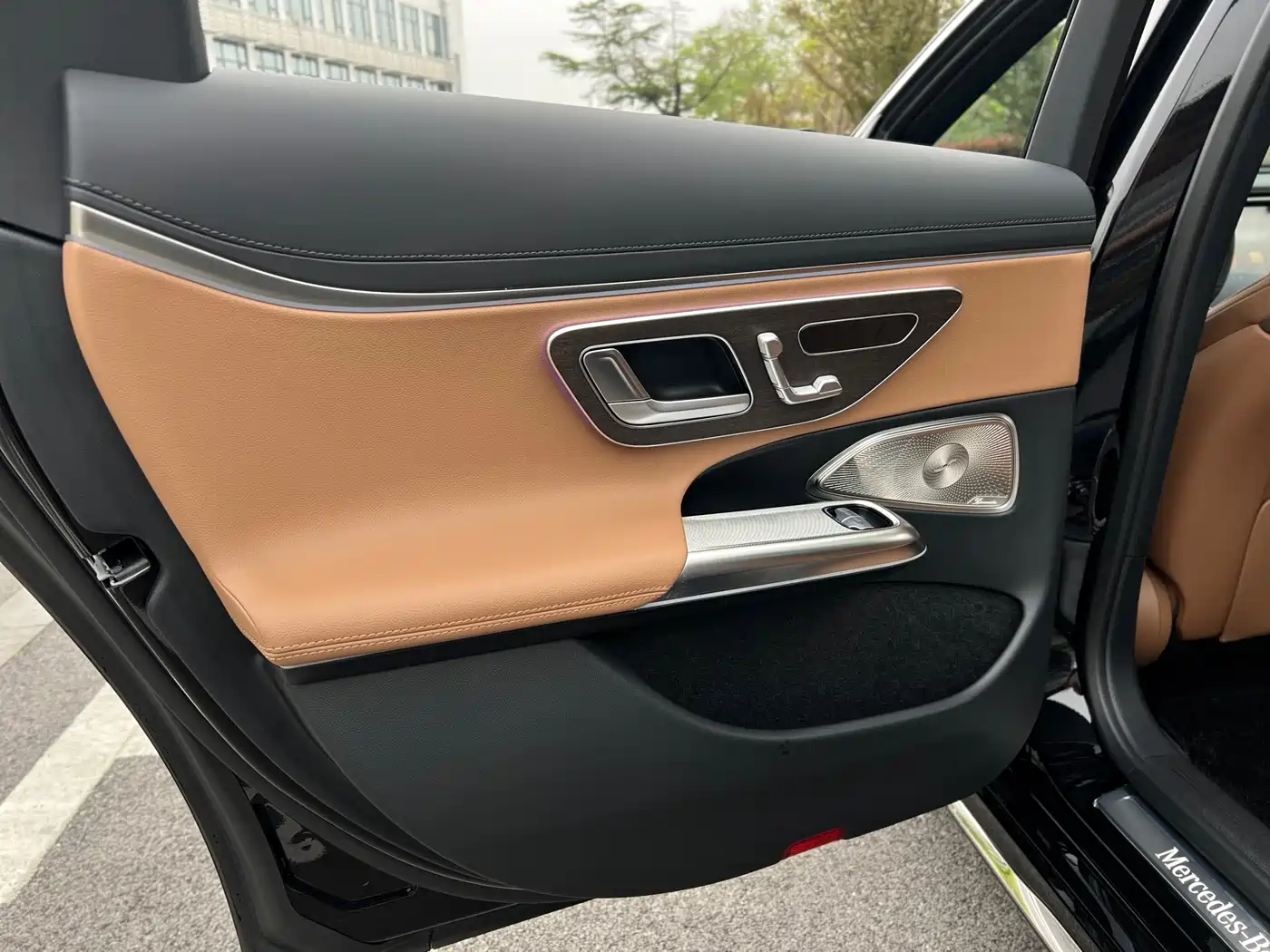 Mercedes-Benz E-Class 2024 Model E 300 L Luxury фото 16