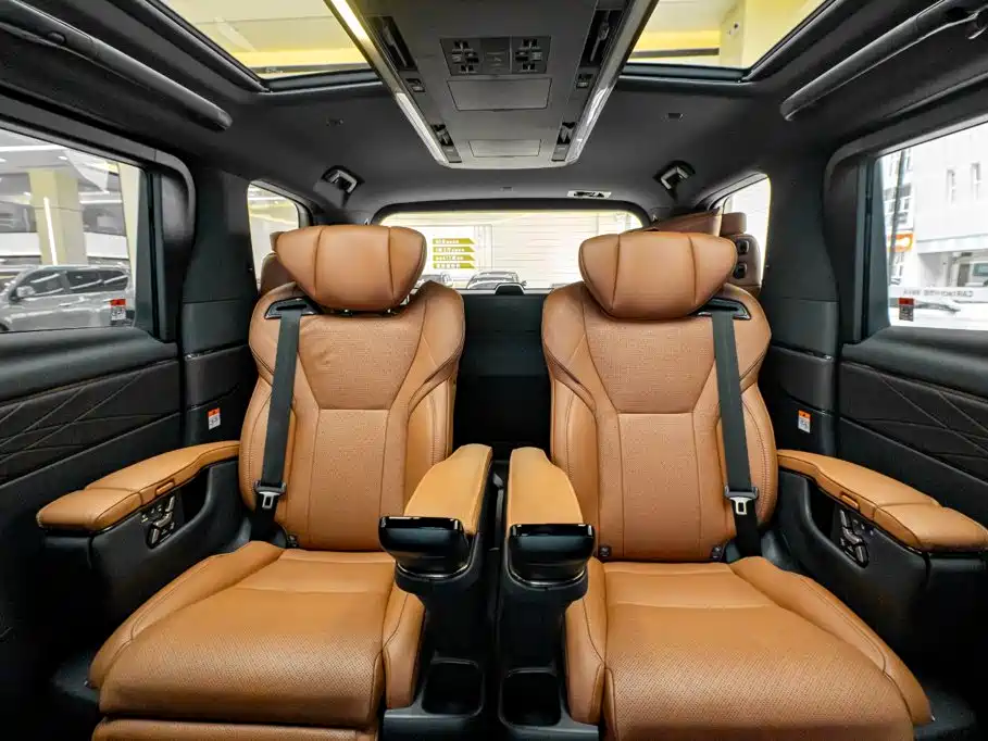 Toyota Alphard 2025 2024 Hybrid 2.5L Ultimate Enjoyment Edition