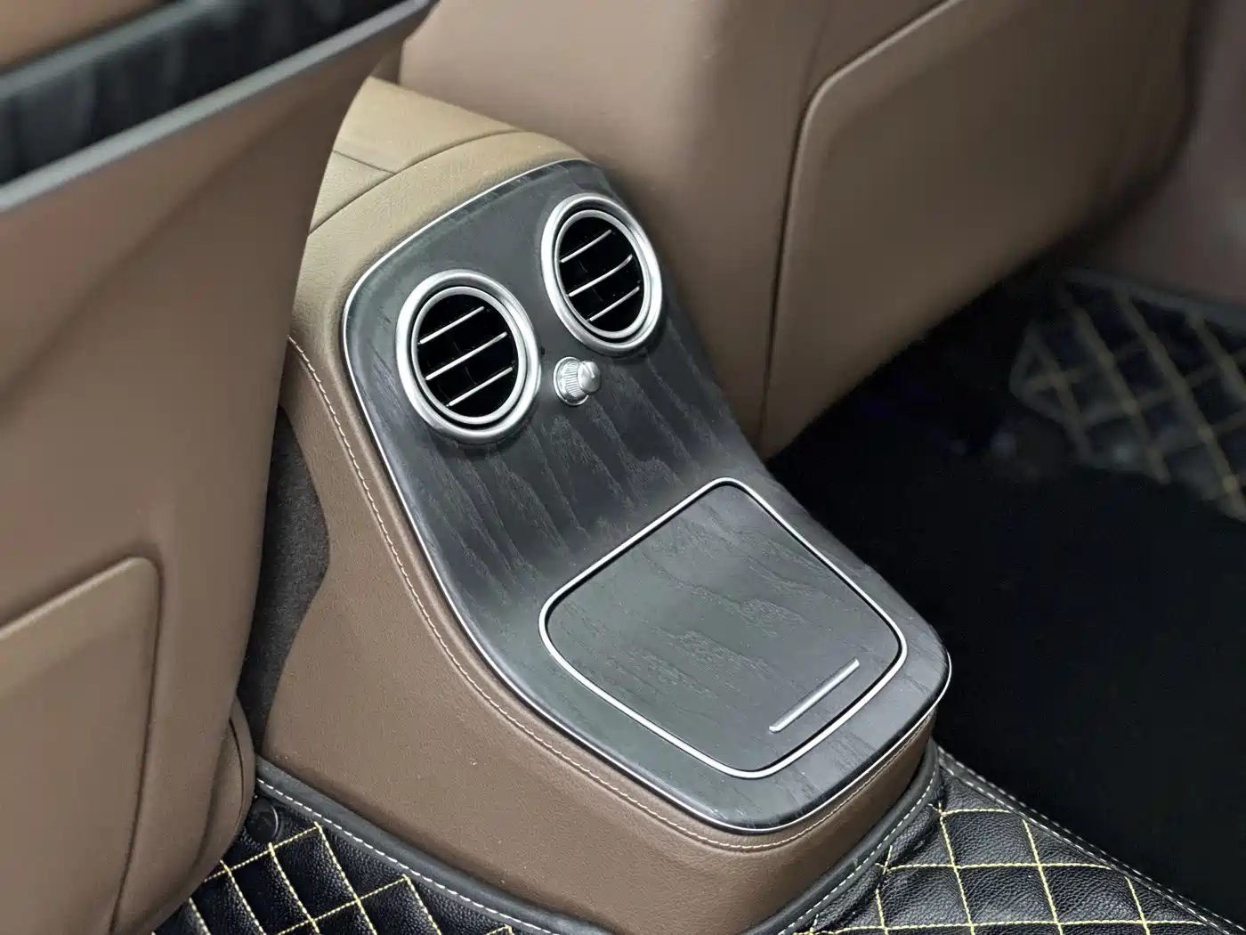Mercedes-Benz E-Class 2023 E 300 L Luxury фото 14