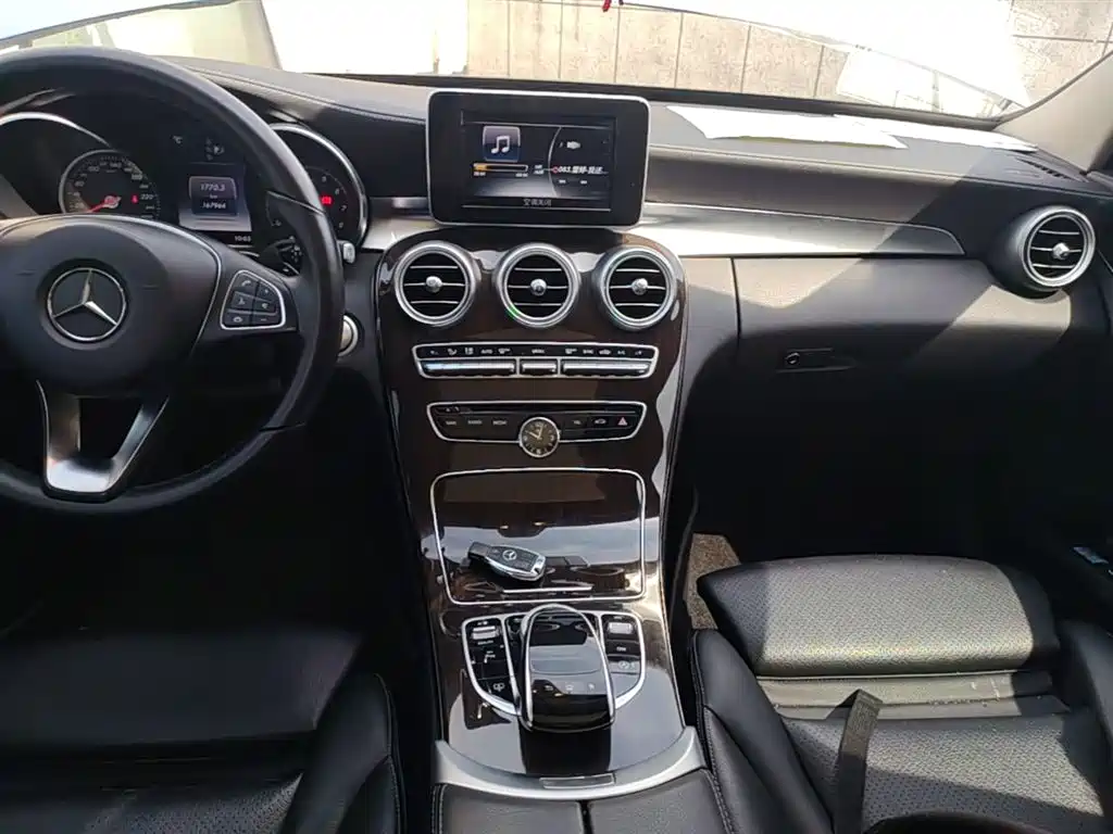 Mercedes-Benz C-Class 2015 C 200 L фото 13