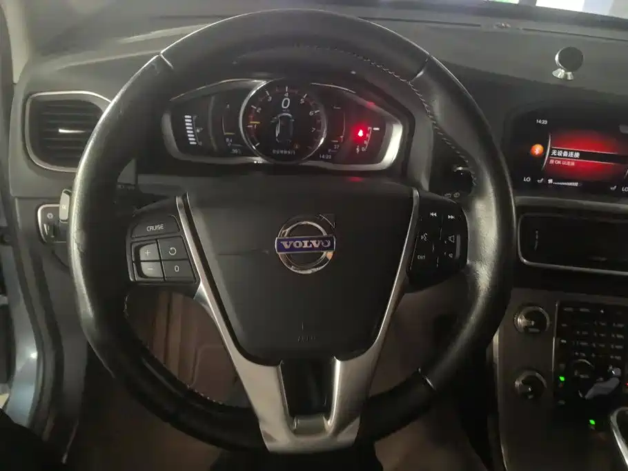 Volvo V60 2018 2017 T5 Zhi Yi Edition China V
