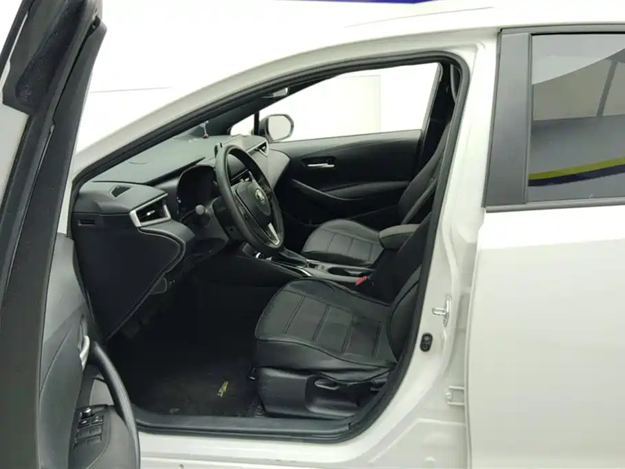 Toyota Levin 2022 185T CVT Luxury Edition фото 9
