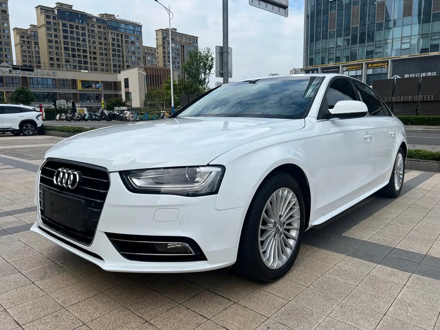 Audi A4L 2013 35 TFSI Automatic Technology