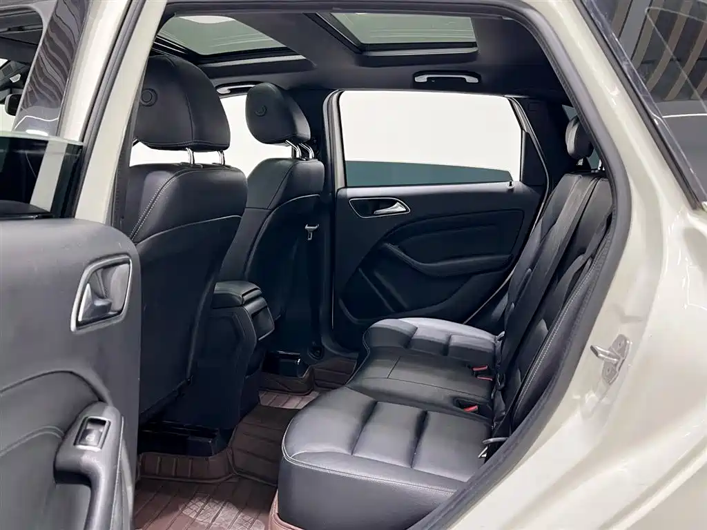 Mercedes-Benz B-Class 2017 B 200 Dynamic фото 11
