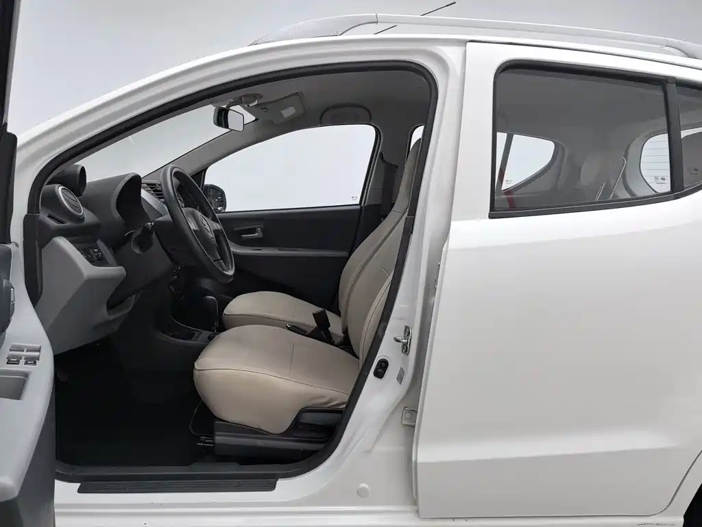 Suzuki Alto 2014 2013 1.0L Automatic Deluxe