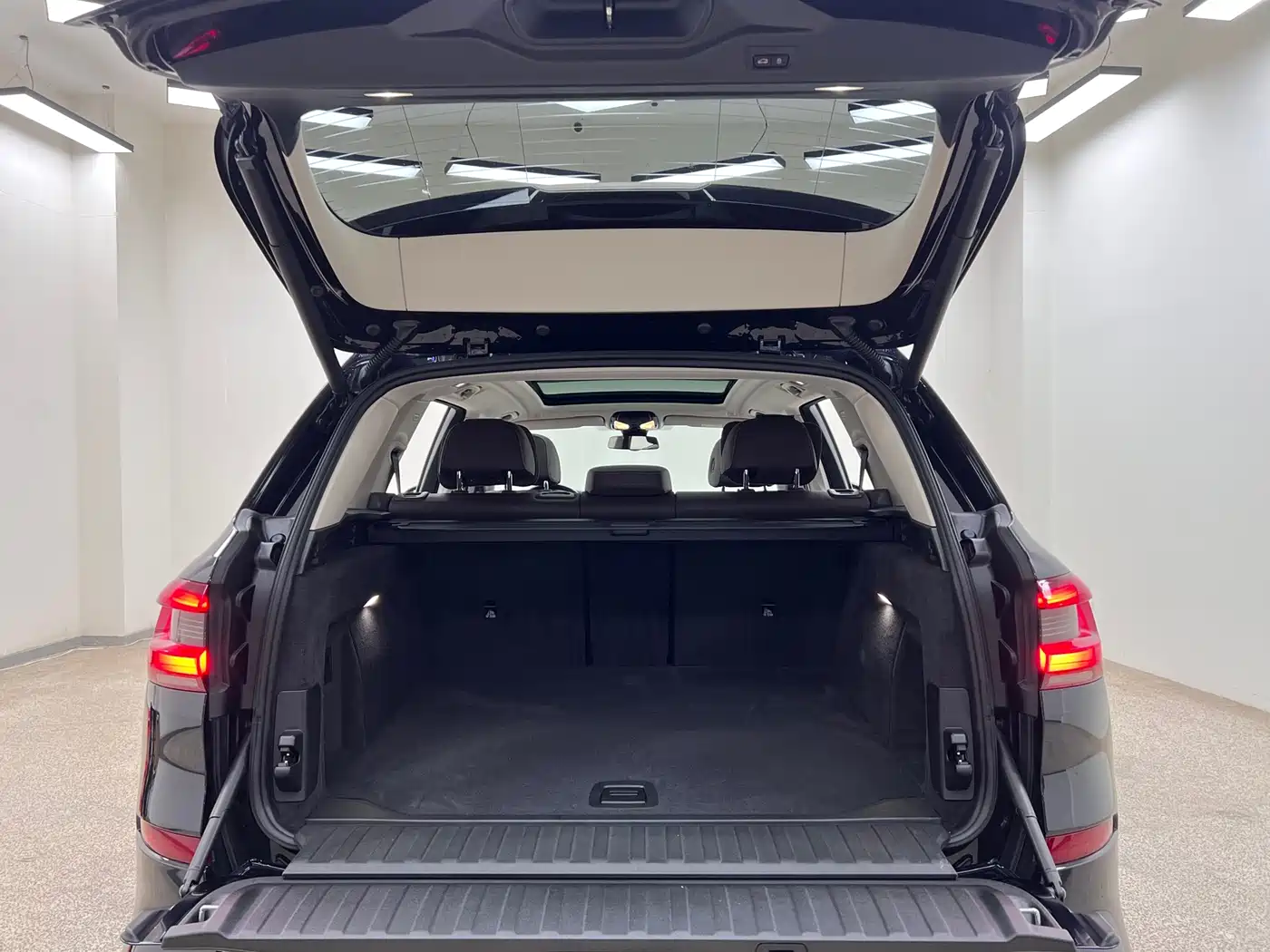 BMW X5 2022 Facelift xDrive 30Li Premium M Sport Package фото 14