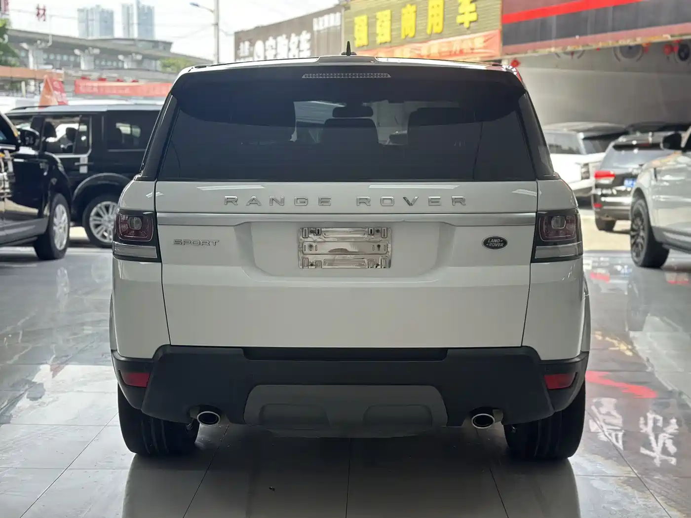 Land Rover Range Rover Sport 2016 3.0 SDV6 HSE фото 5