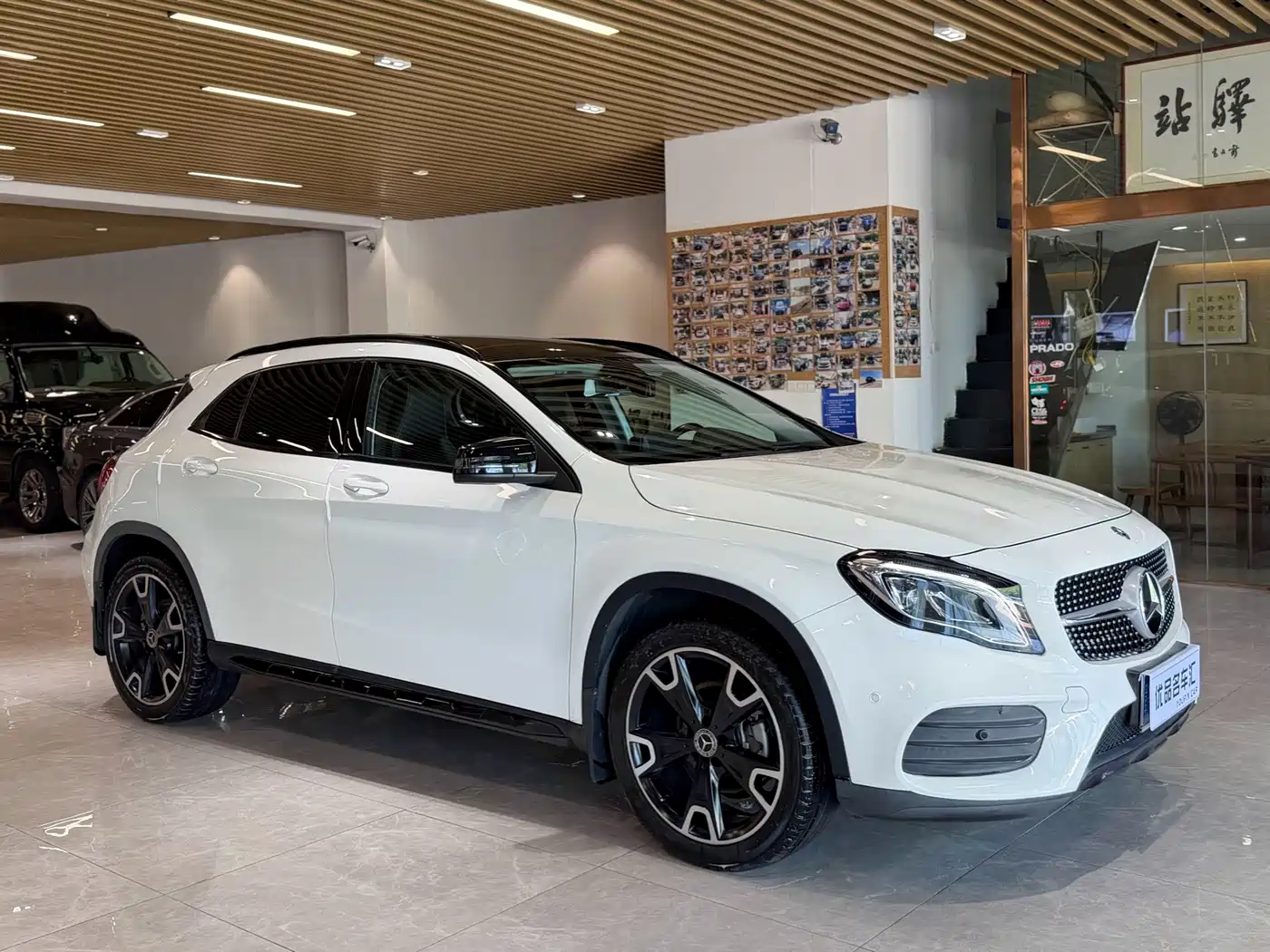 Фото 3 - Mercedes-Benz GLA