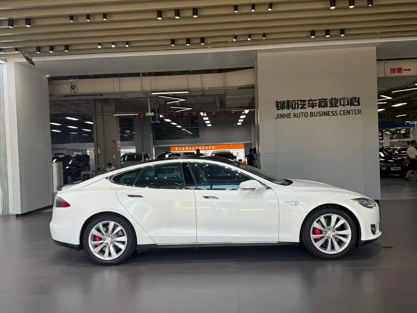 Tesla Model S 2014 2014 Model S P85