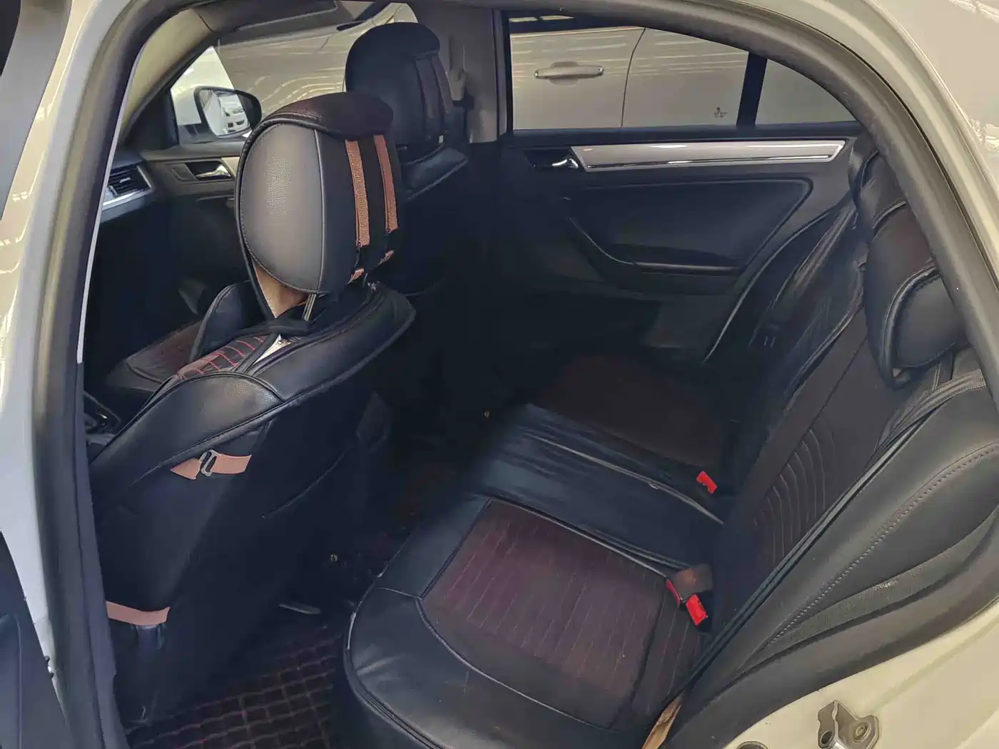 Volkswagen Bora 2014 1.6L Automatic Comfort Edition фото 4