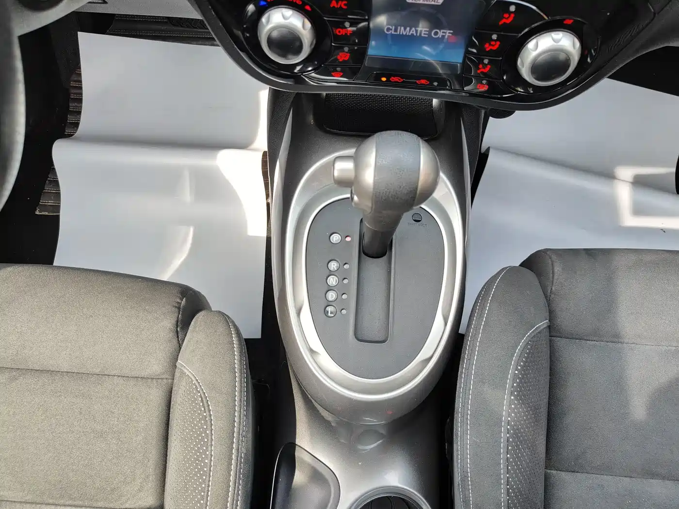 Infiniti ESQ 2018 2014 1.6L Free Edition