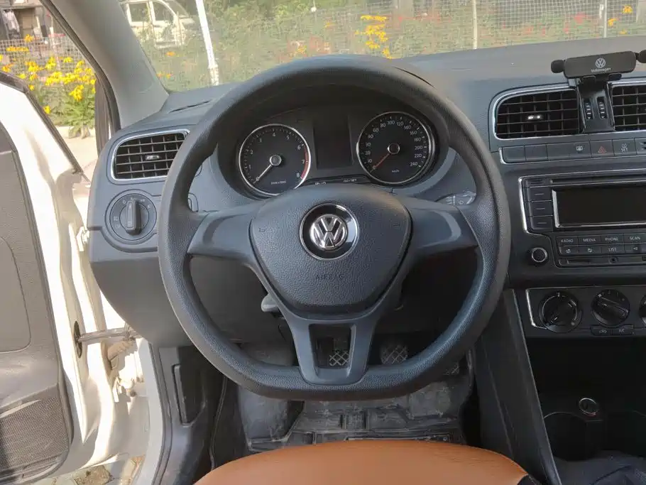 Volkswagen Polo 2014 2014 1.6L Manual Comfort Edition