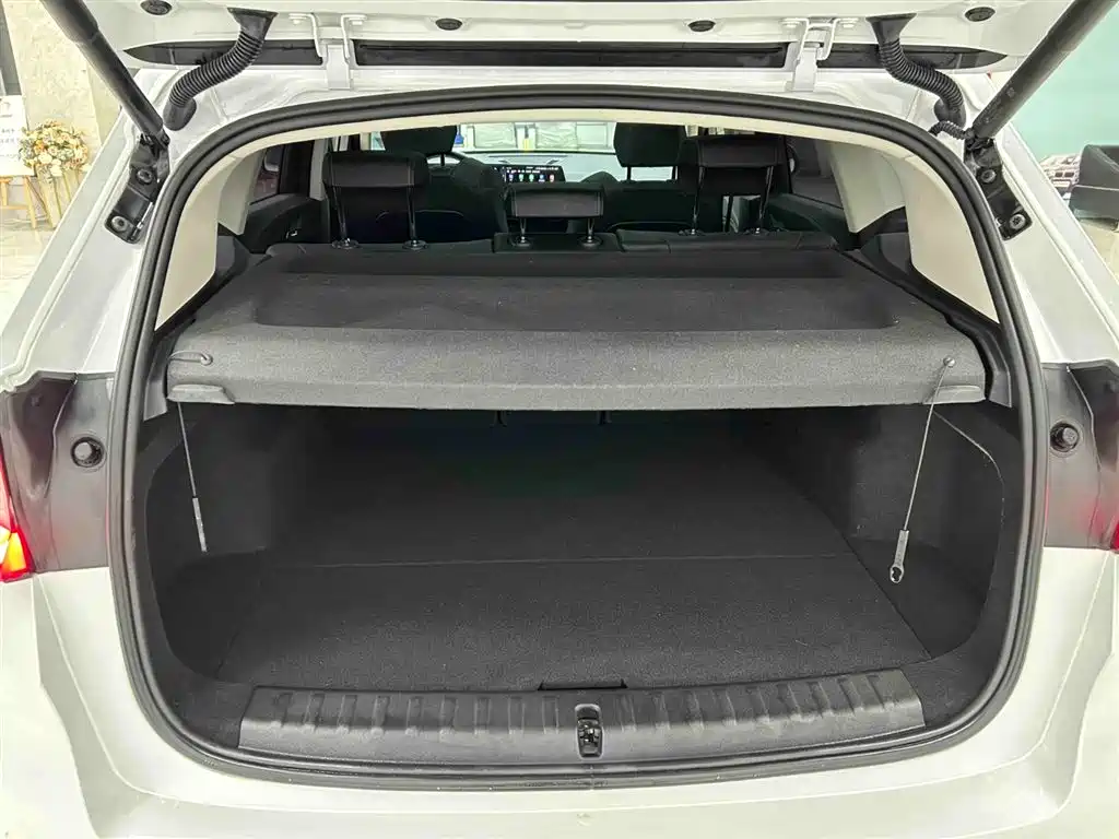 BMW X1 2023 sDrive20Li X Design Package фото 16