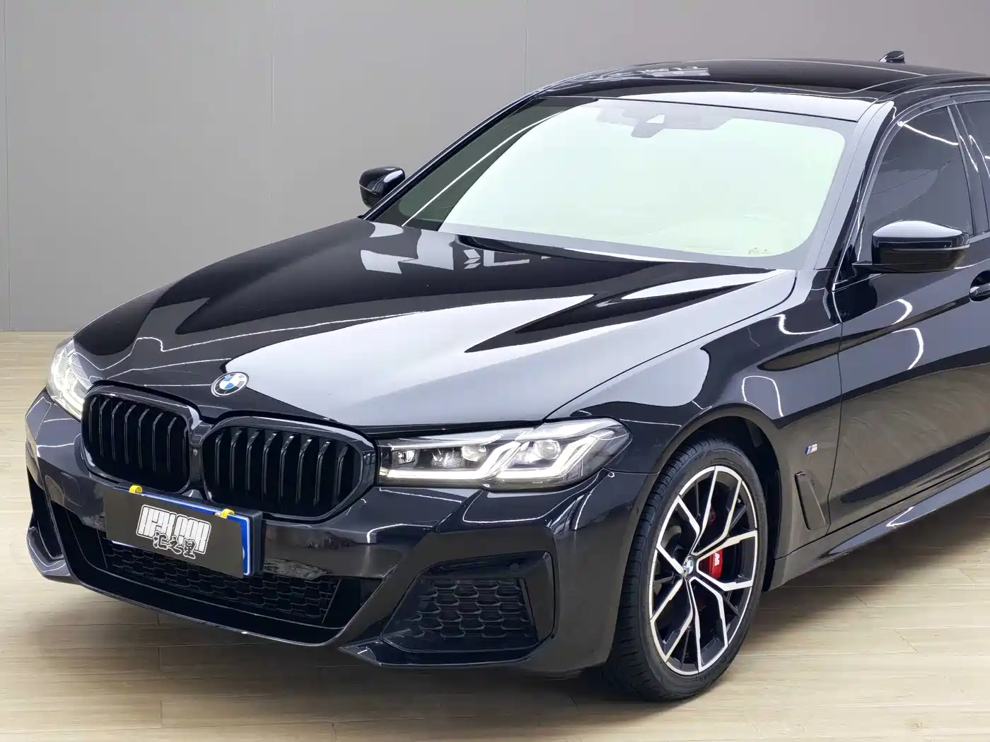 BMW 5 Series 2023 530Li Premium M Sport Package фото 6
