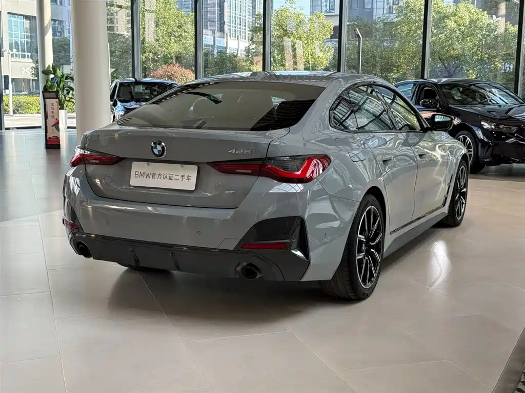 BMW 4 Series 2023 425i Gran Coupe M Sport Shadowline Package фото 15