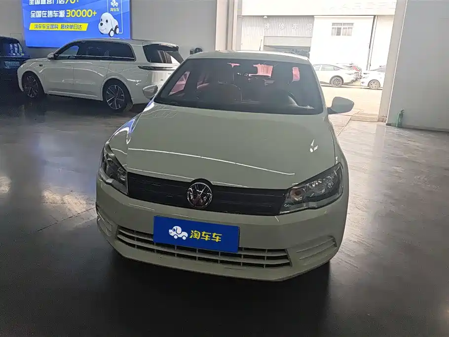 Volkswagen Jetta 2015 Quality Edition 1.4L Manual Fashion фото 2