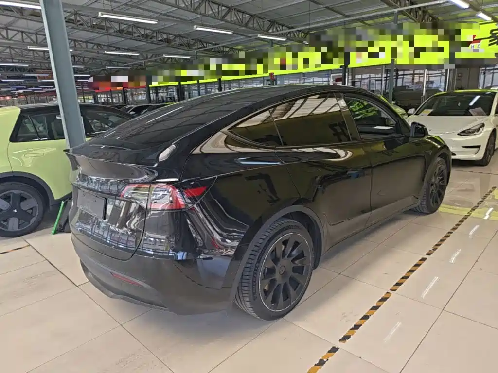 Фото 7 - Tesla Model Y