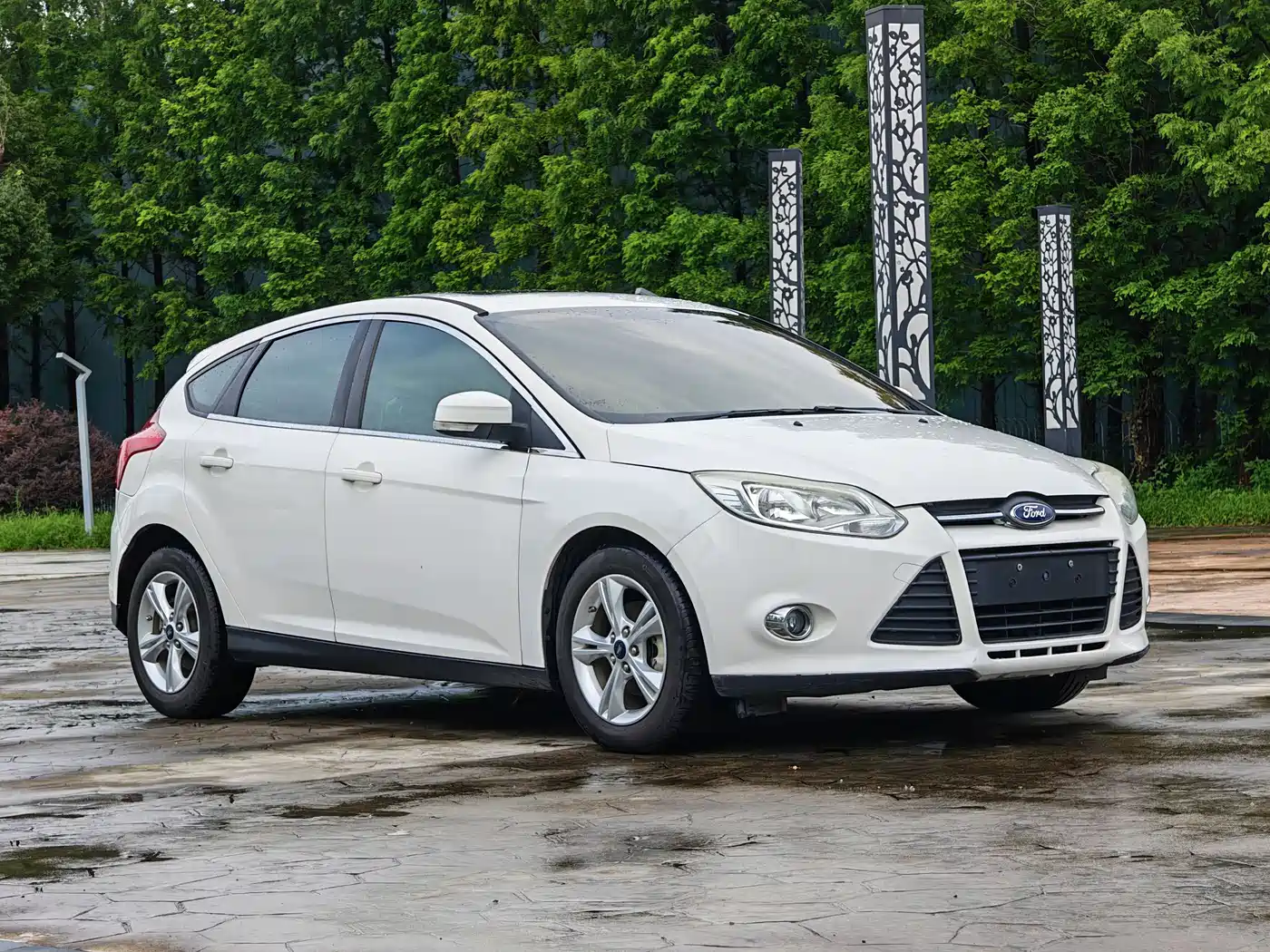 Ford Focus 2013 2012 Hatchback 1.6L Automatic Trend