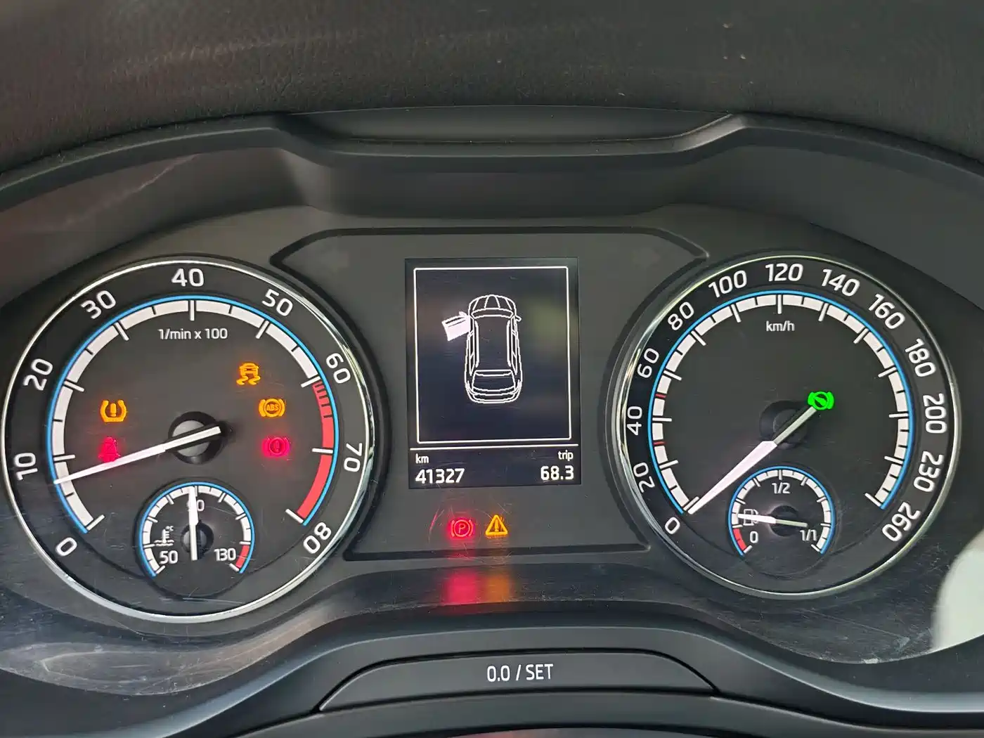 Škoda Karoq 2021 TSI280 Luxury Edition фото 13
