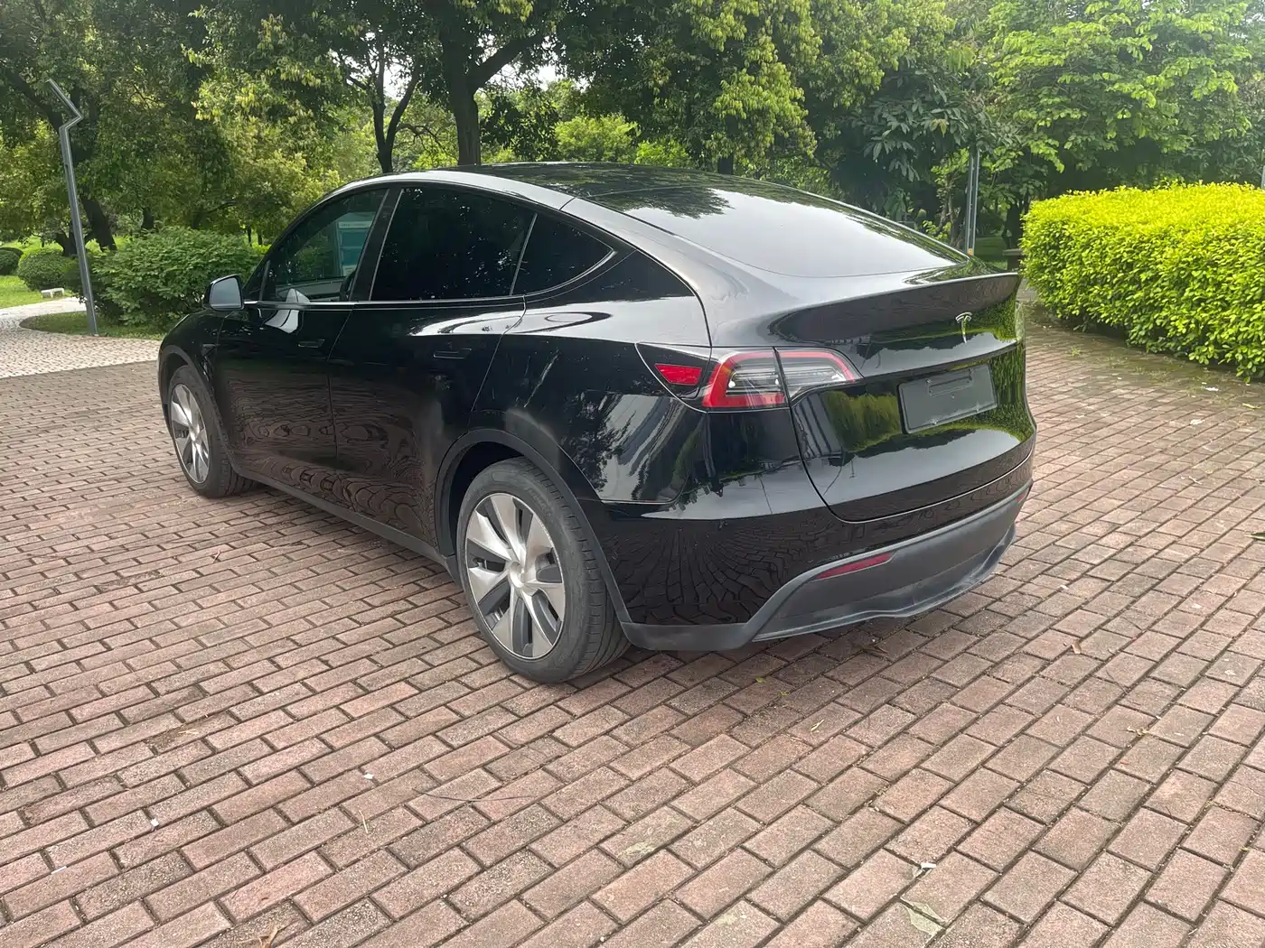 Фото 7 - Tesla Model Y
