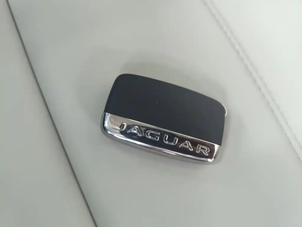 Jaguar F-PACE 2021 2020 2.0T Urban Premium Edition