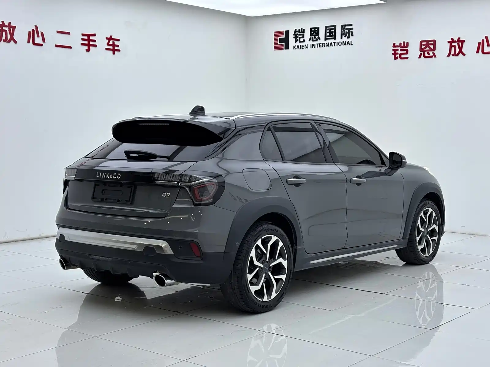 Photo 12 - Lynk & Co 02