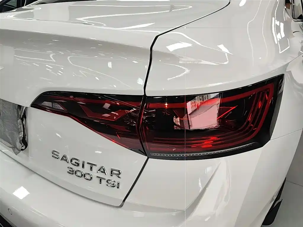 Volkswagen Sagitar 2025 300TSI DSG Surpass Edition фото 8
