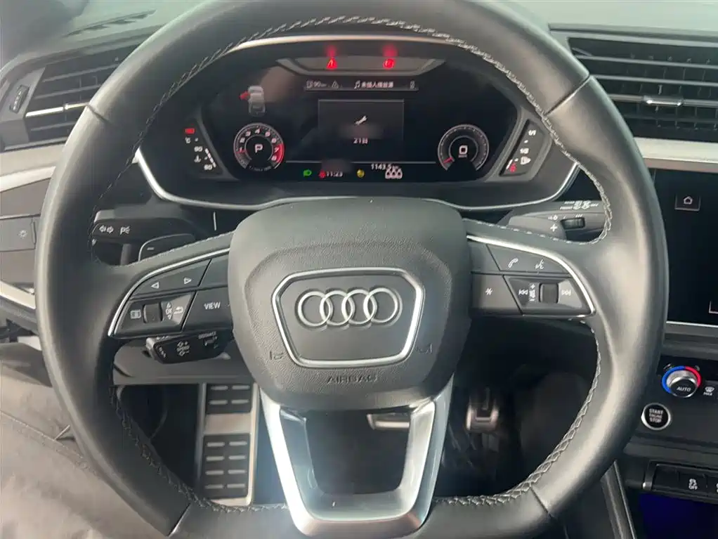 Audi Q3 2024 35 TFSI Fashion Sport фото 16