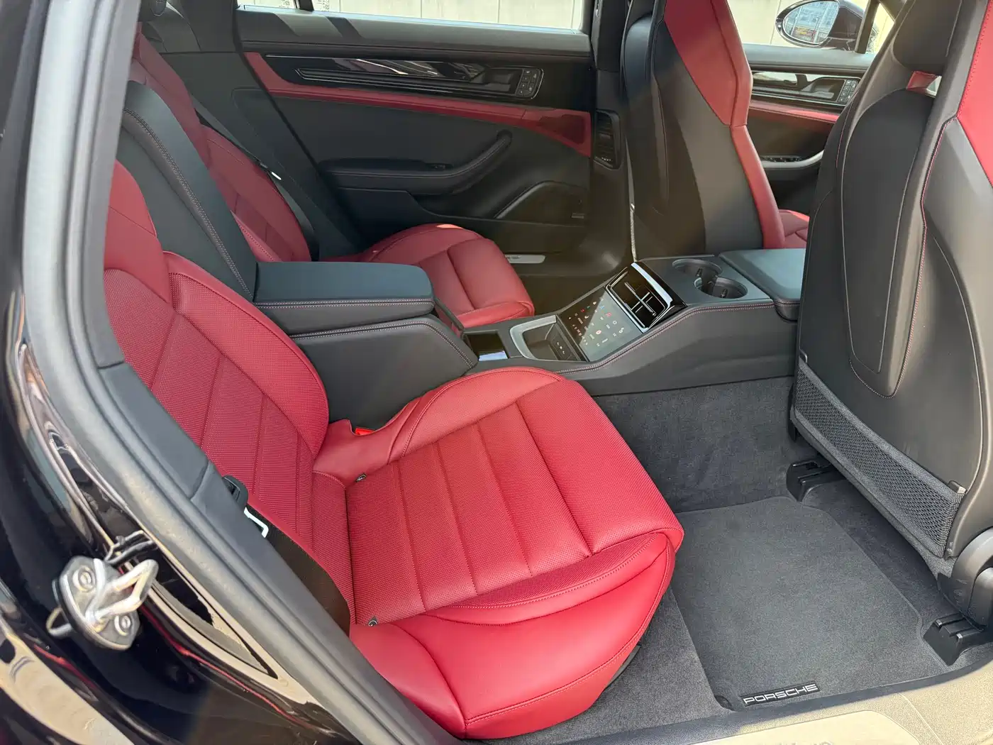 Porsche Panamera 2026 Panamera 4 Executive Long Wheelbase 2.9T фото 14