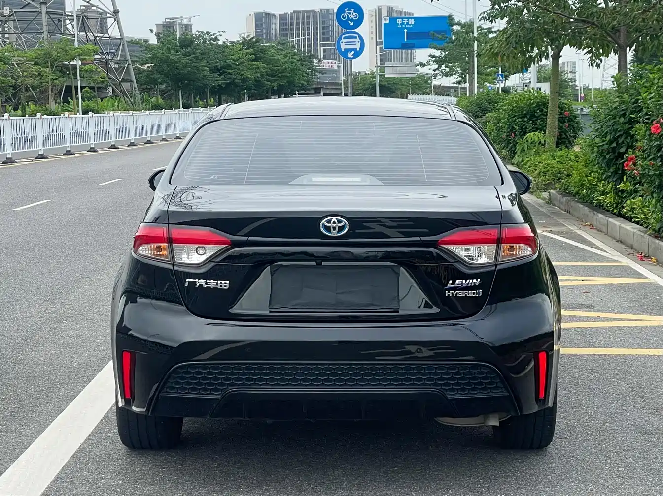 Toyota Levin 2021 Dual Engine 1.8H E-CVT Sport фото 8