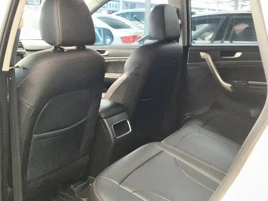 Haval M6 2017 2017 1.5T Automatic 2WD Elite