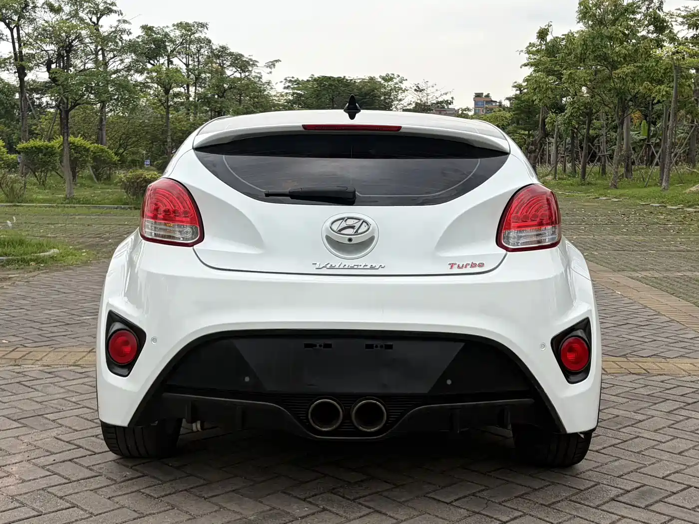 Hyundai Veloster 2012 1.6T Automatic Premium фото 6