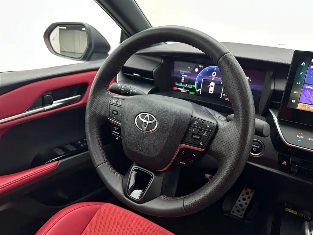 Toyota Camry 2024 Model Dual Hybrid 2.0HXS Sport Plus Edition фото 10