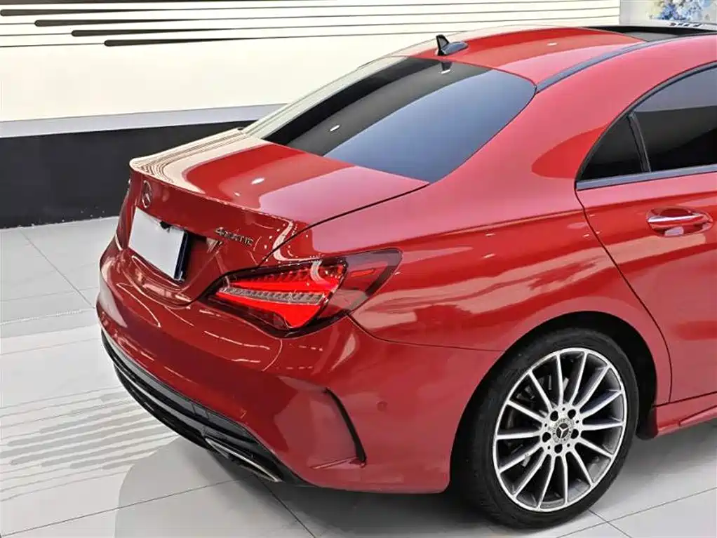 Mercedes-Benz CLA (Import) 2018 CLA 220 4MATIC фото 9