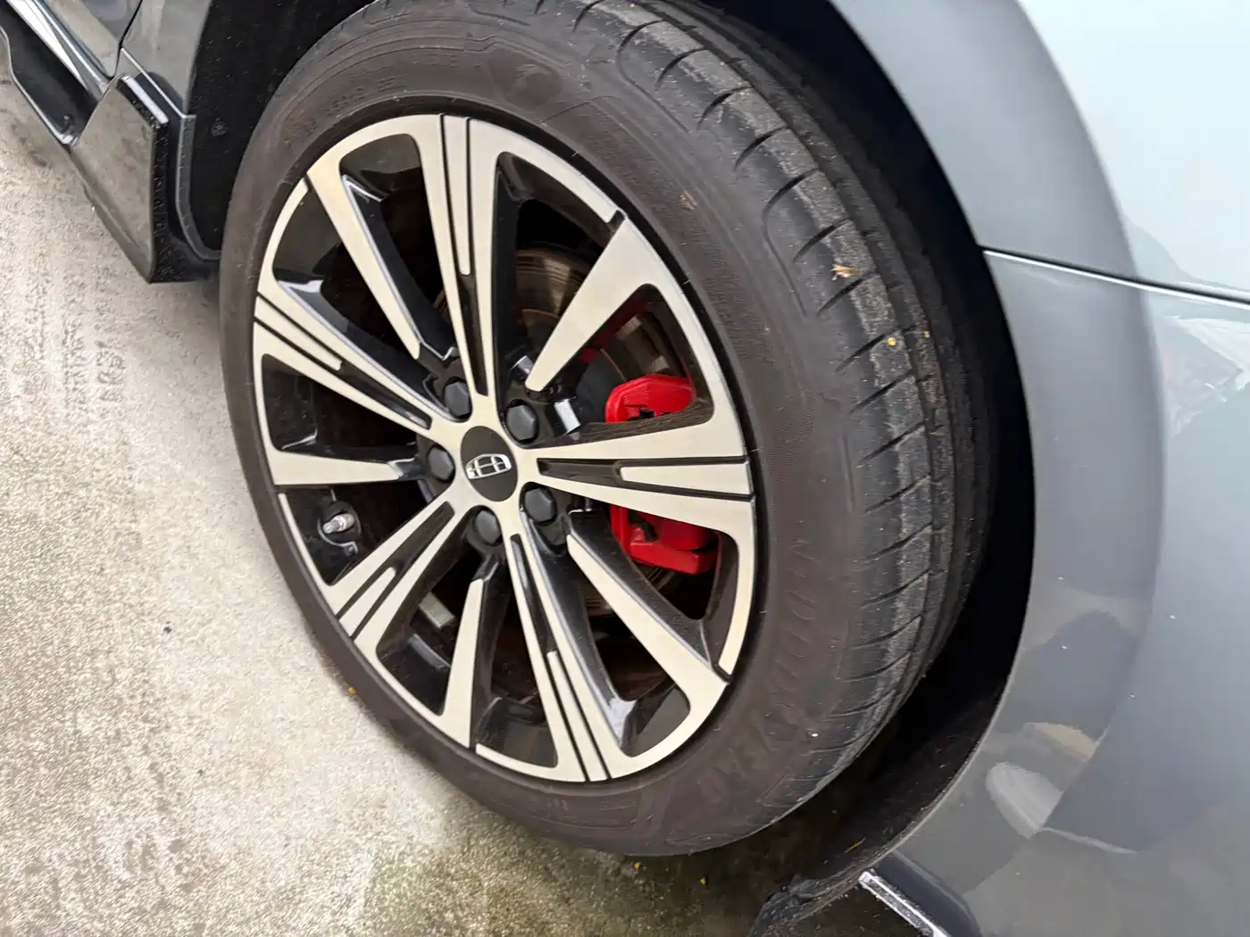 Фото 4 - Geely Preface