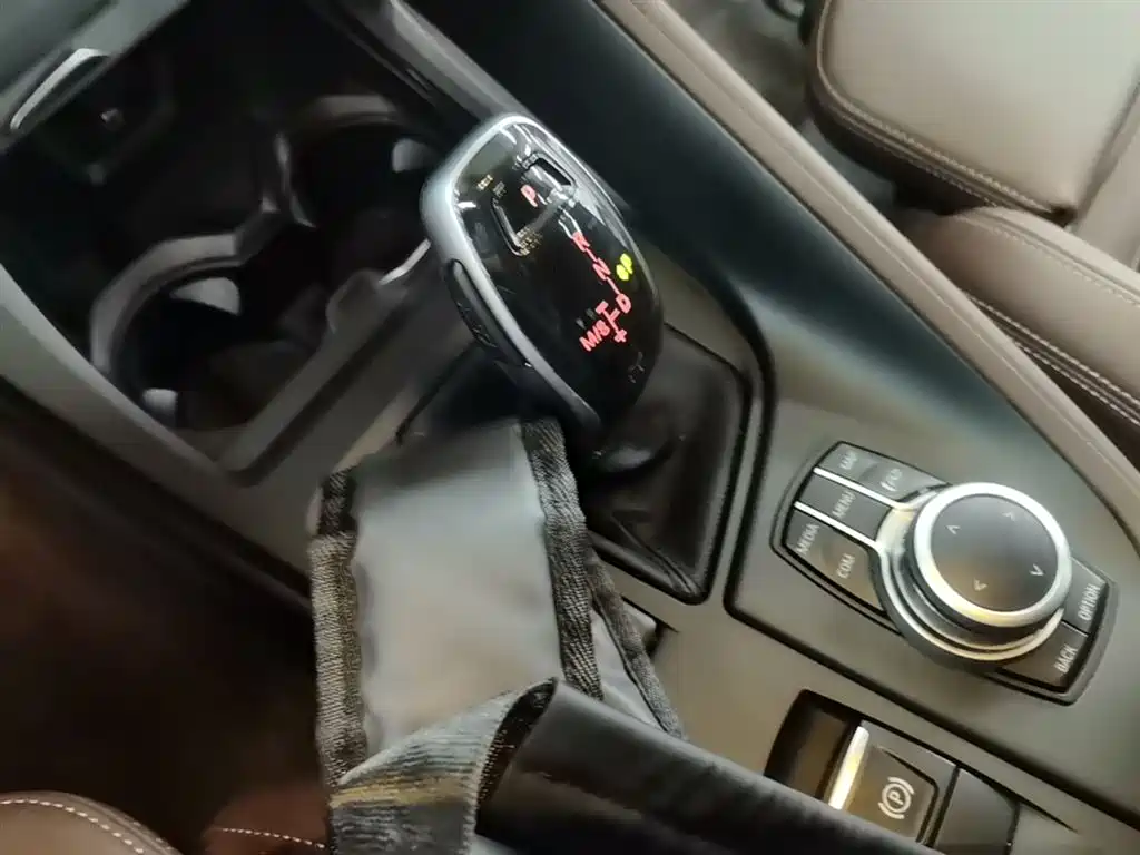 BMW X1 2021 sDrive25Li Leading фото 21