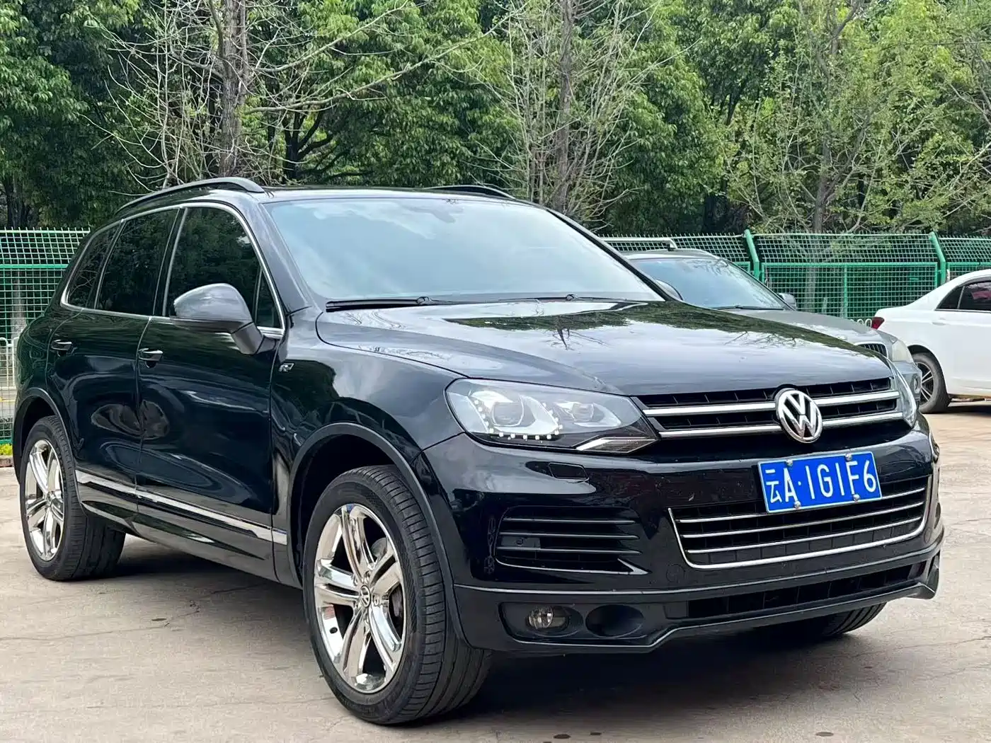Volkswagen Touareg 2012 R-Line High Spec фото 3