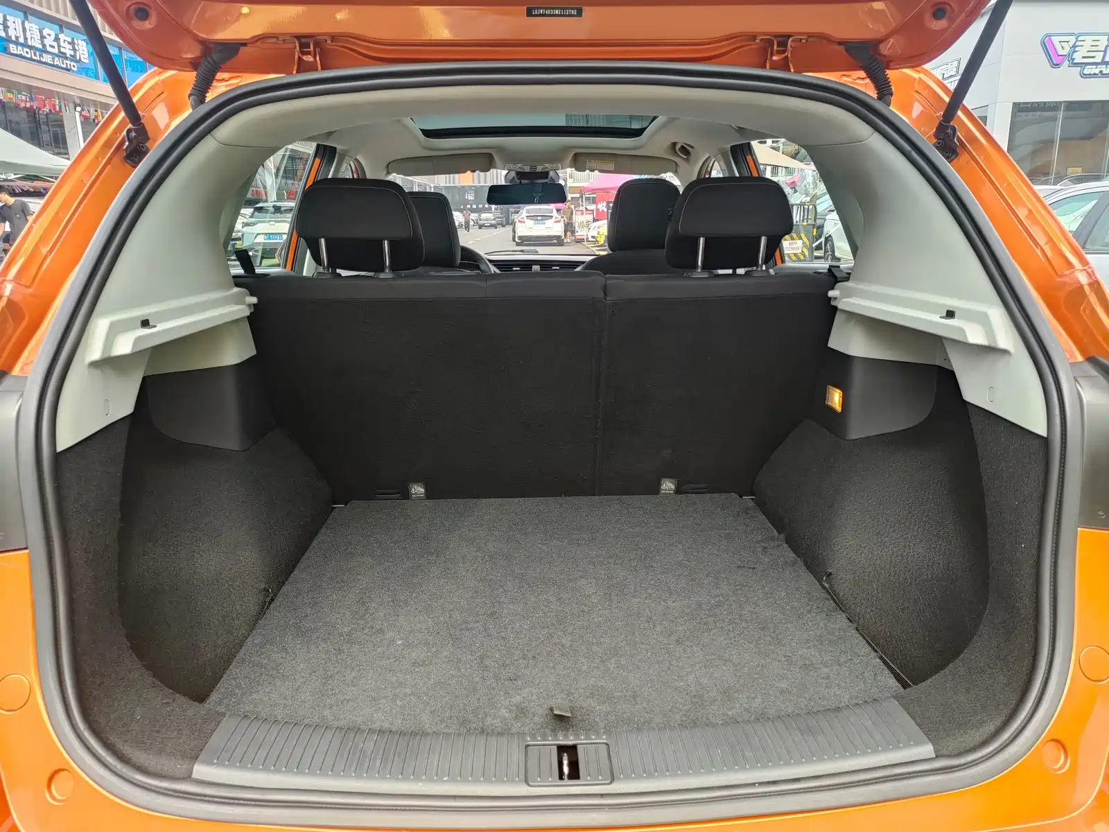 Фото 12 - Roewe RX3