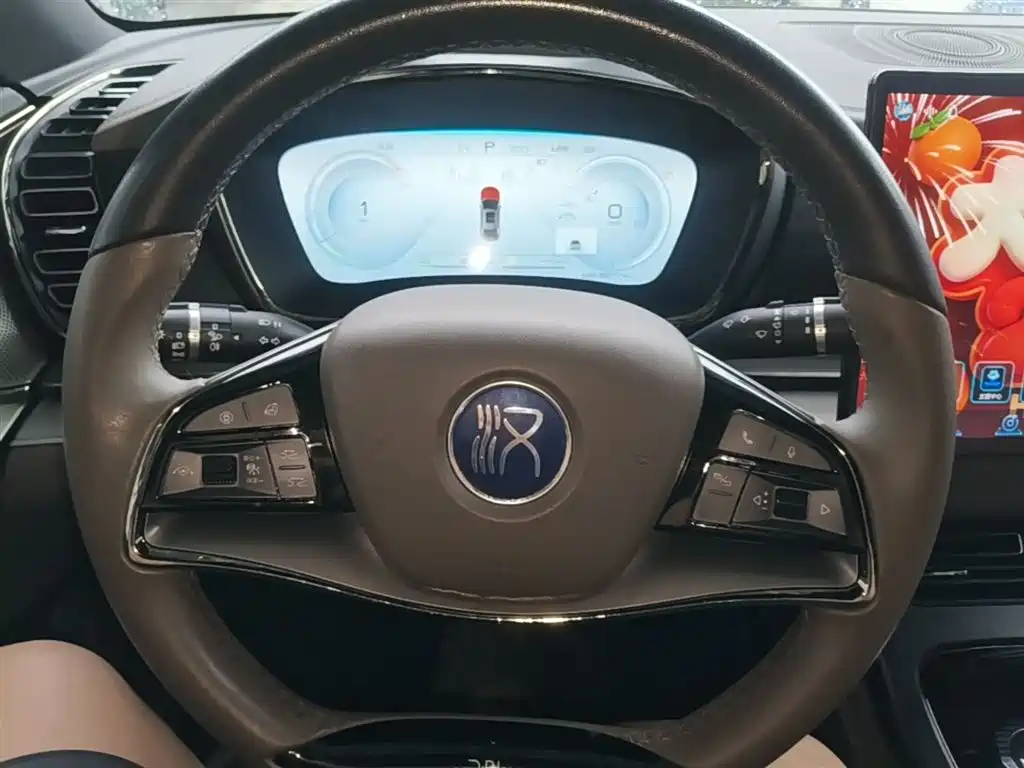 BYD Han 2022 DM-i 121KM Premium фото 11