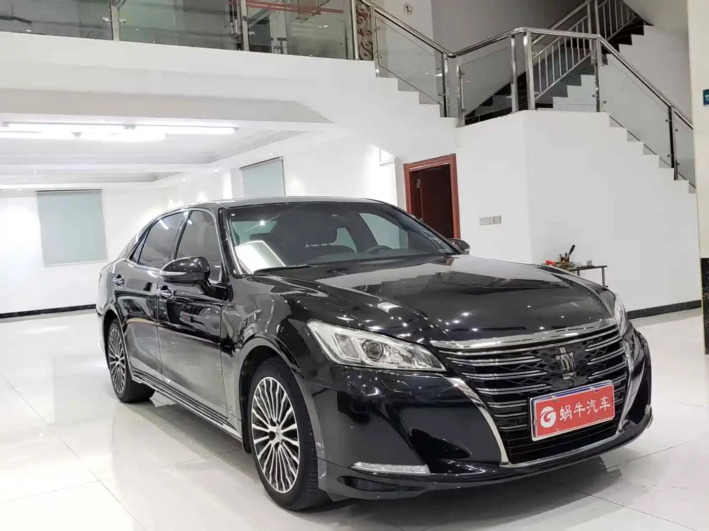 2019 Toyota Crown